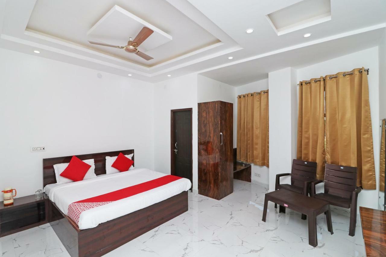 Oyo 29755 Hotel Jammu Airlines Экстерьер фото